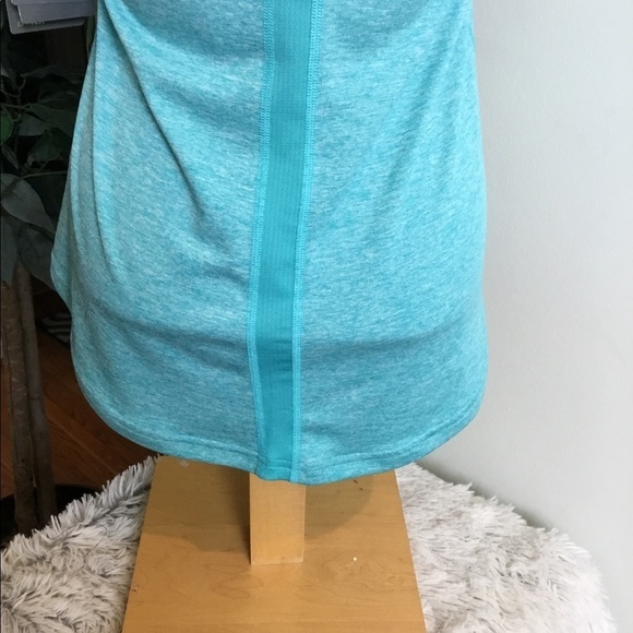 TEK Gear Tank with dry tek size XS NWT - Picture 9 of 16